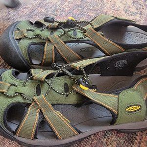 KEEN Hiking Sandals